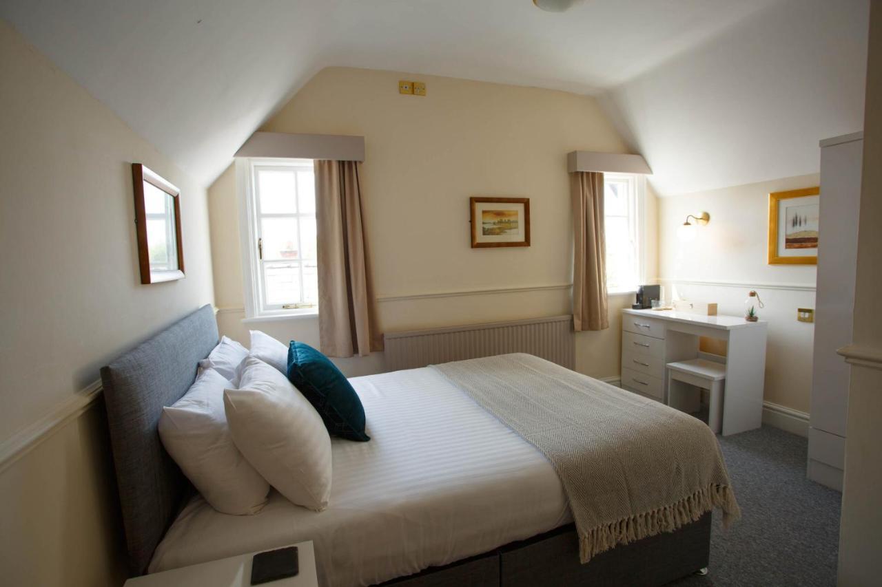 Отель The Egerton Arms Честер Экстерьер фото