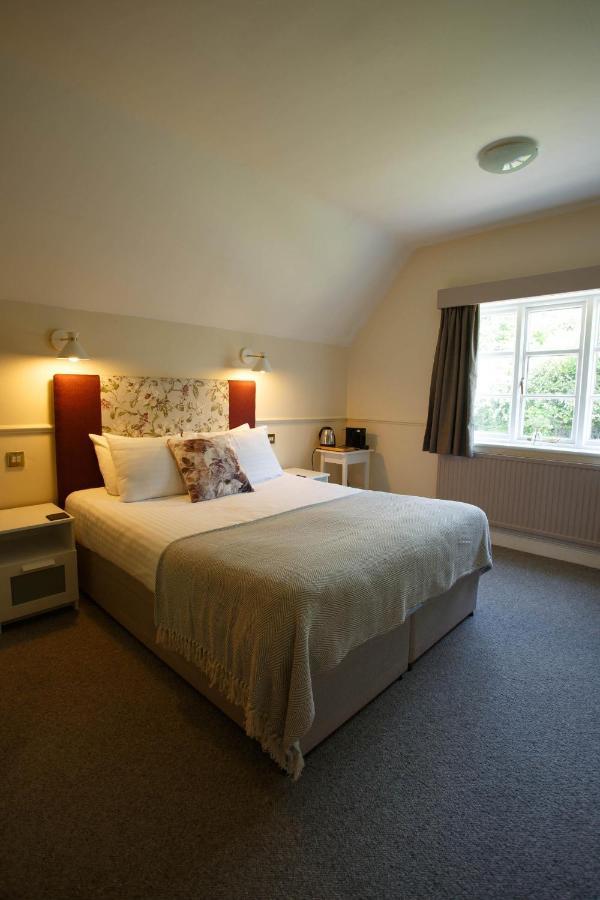 Отель The Egerton Arms Честер Экстерьер фото